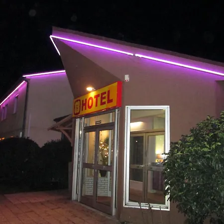 - Restaurant Du - Agen 2*