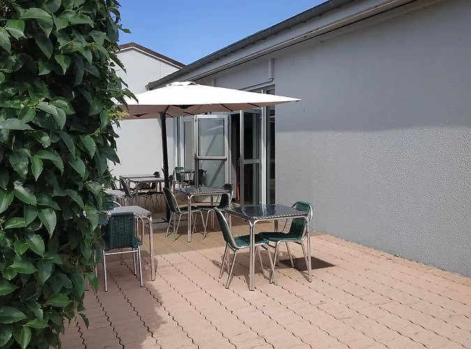 - Restaurant Du - Agen 2*