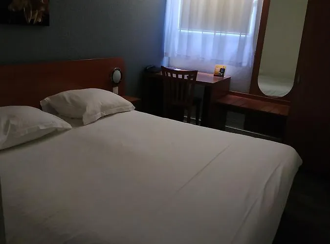 Hotel - Restaurant Du - Agen Boé