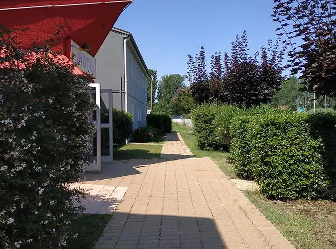 - Restaurant Du - Agen Hotel