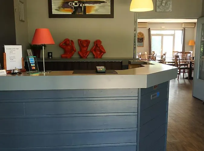 - Restaurant Du - Agen 2*